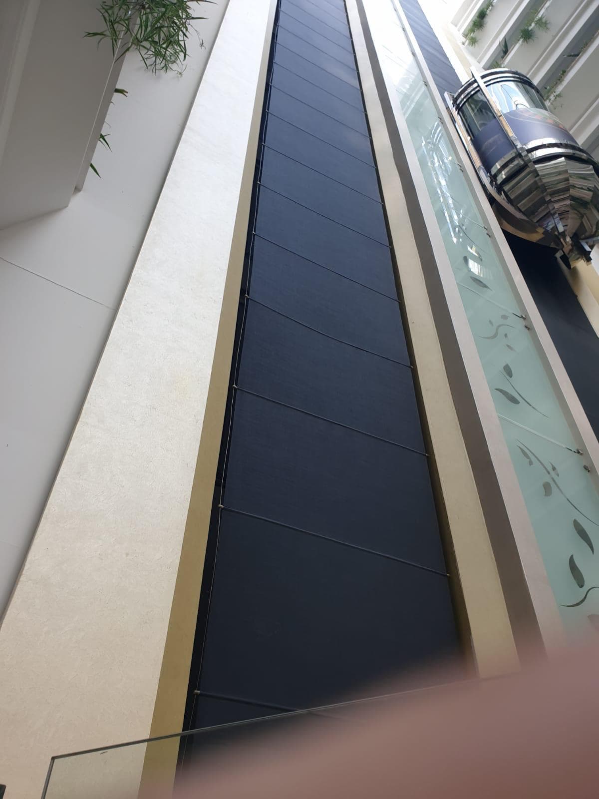 otel asansör perdesi